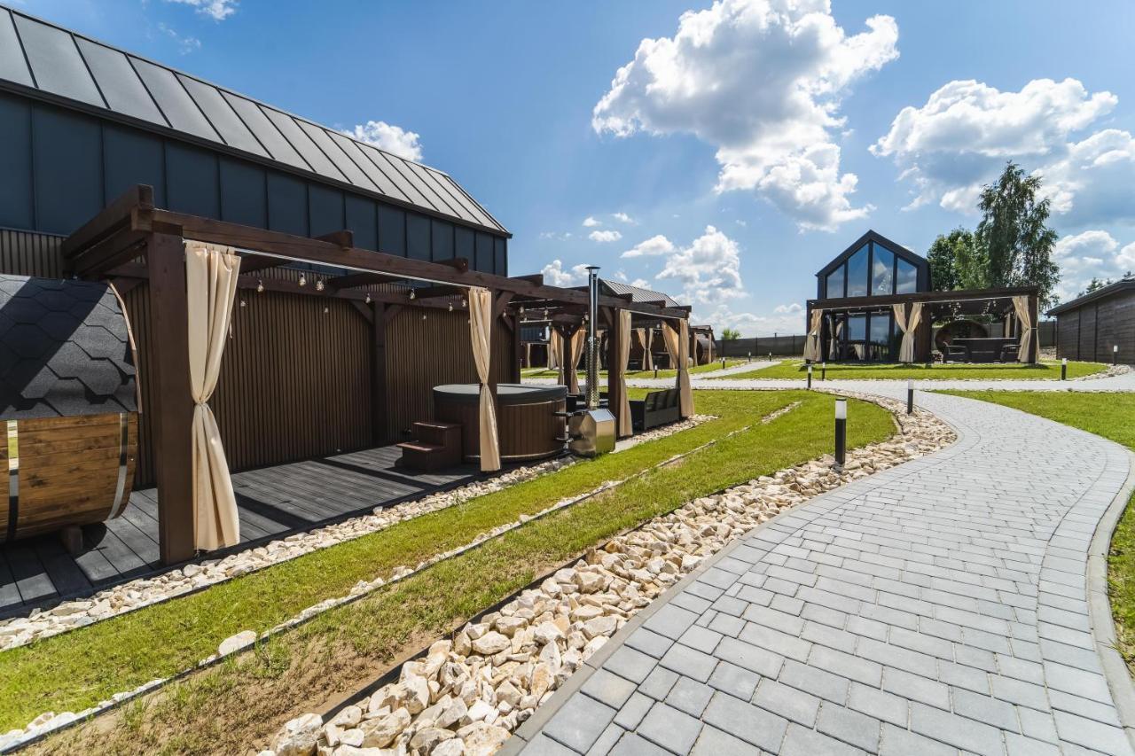 Village Resort Sauna & Jacuzzi & Netflix Tworkowa Exteriör bild