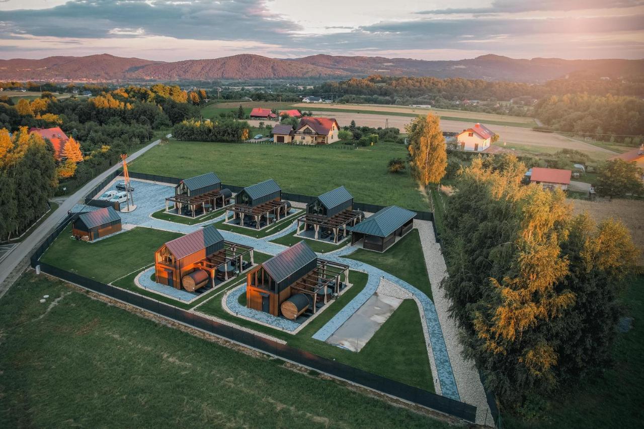 Village Resort Sauna & Jacuzzi & Netflix Tworkowa Exteriör bild