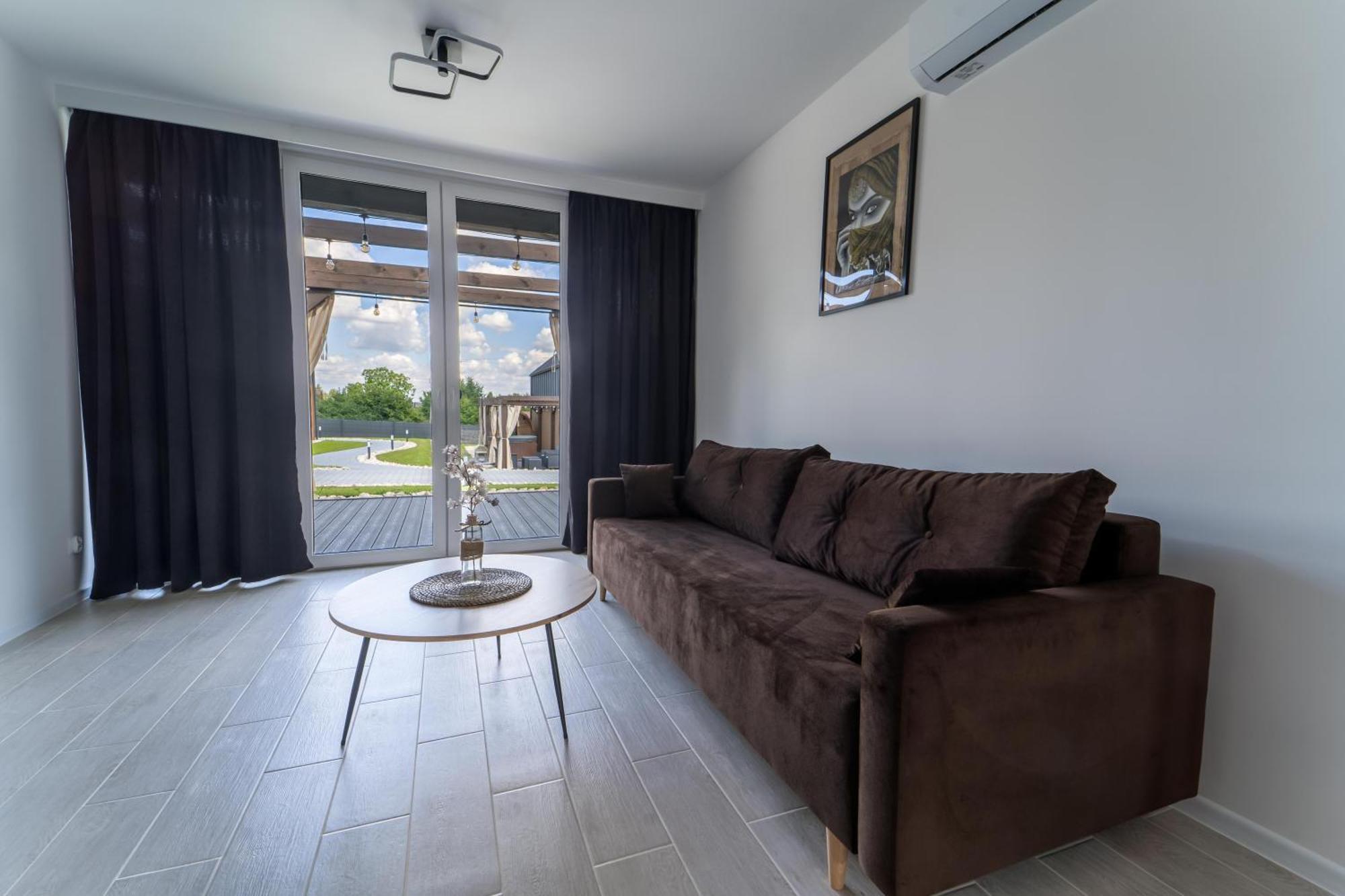 Village Resort Sauna & Jacuzzi & Netflix Tworkowa Rum bild